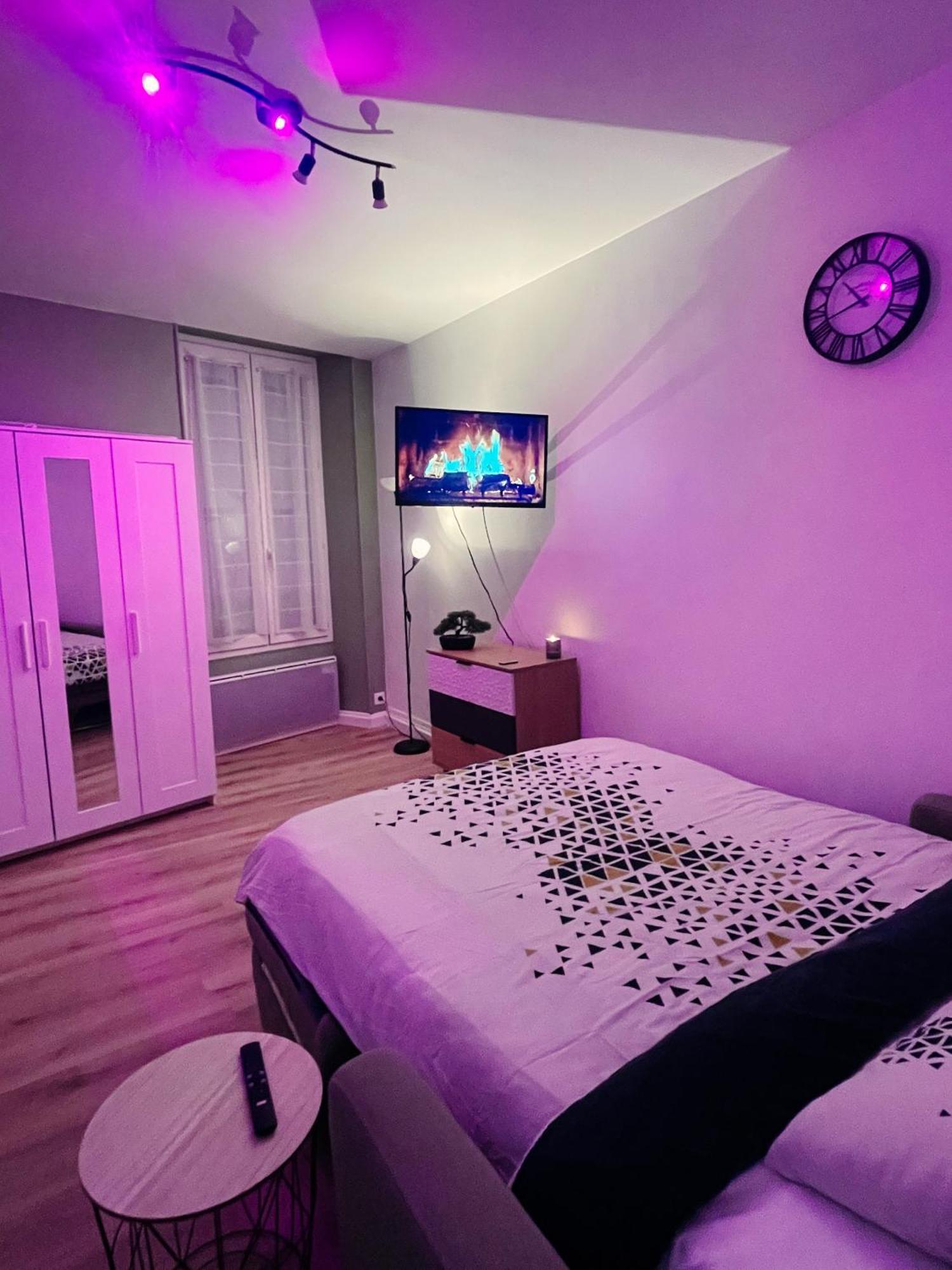 Escapade Ardechoise - Parking Gratuit - Chateau A 2 Pas Aubenas Ngoại thất bức ảnh